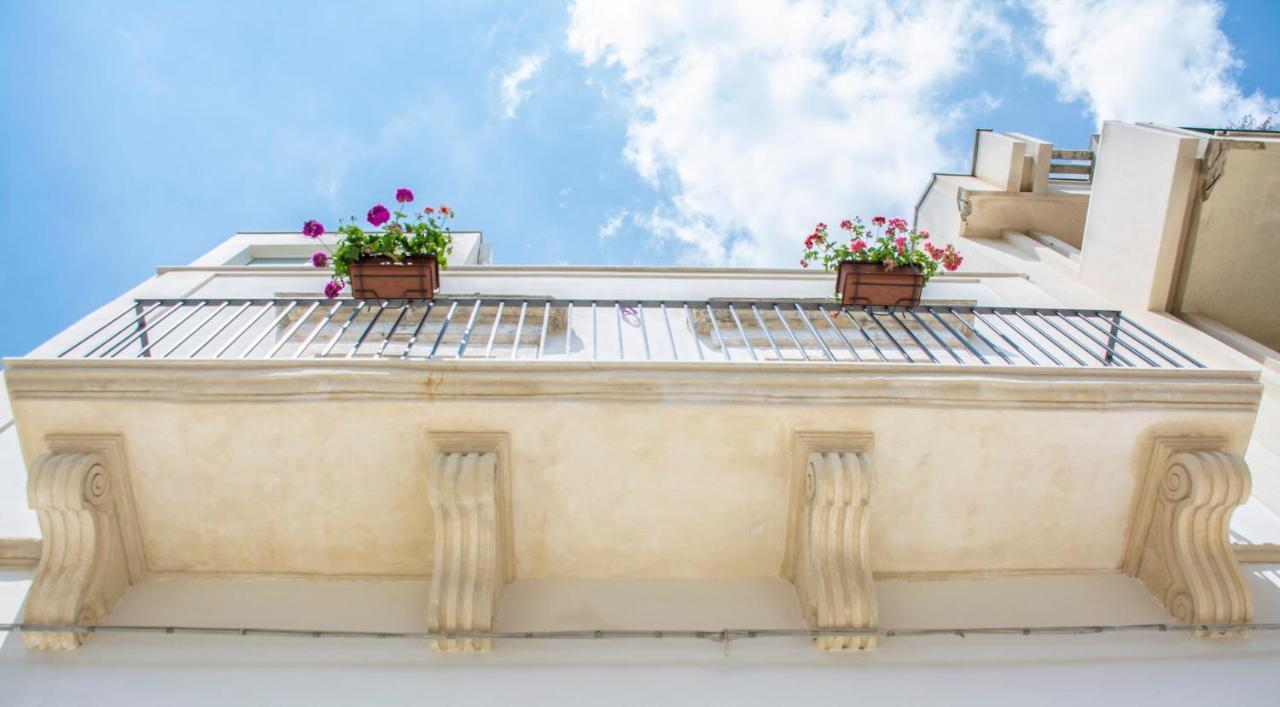 La Casa Di Penelope B&B E Noleggio Bici Elettriche Ispica Bagian luar foto